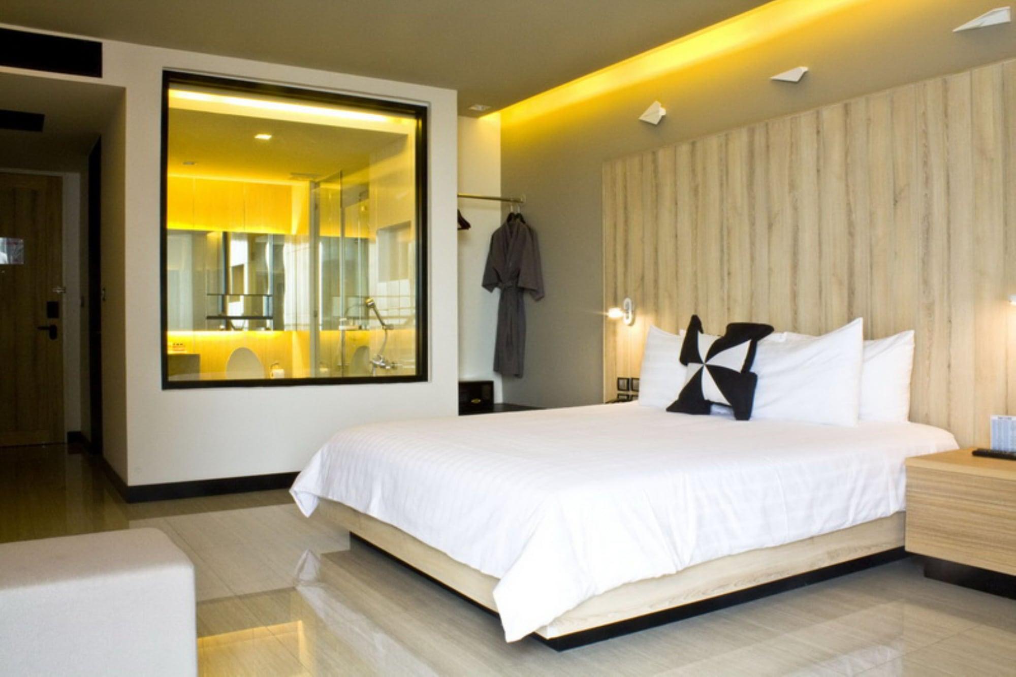 Tsix5 Phenomenal Hotel Pattaya Exterior foto