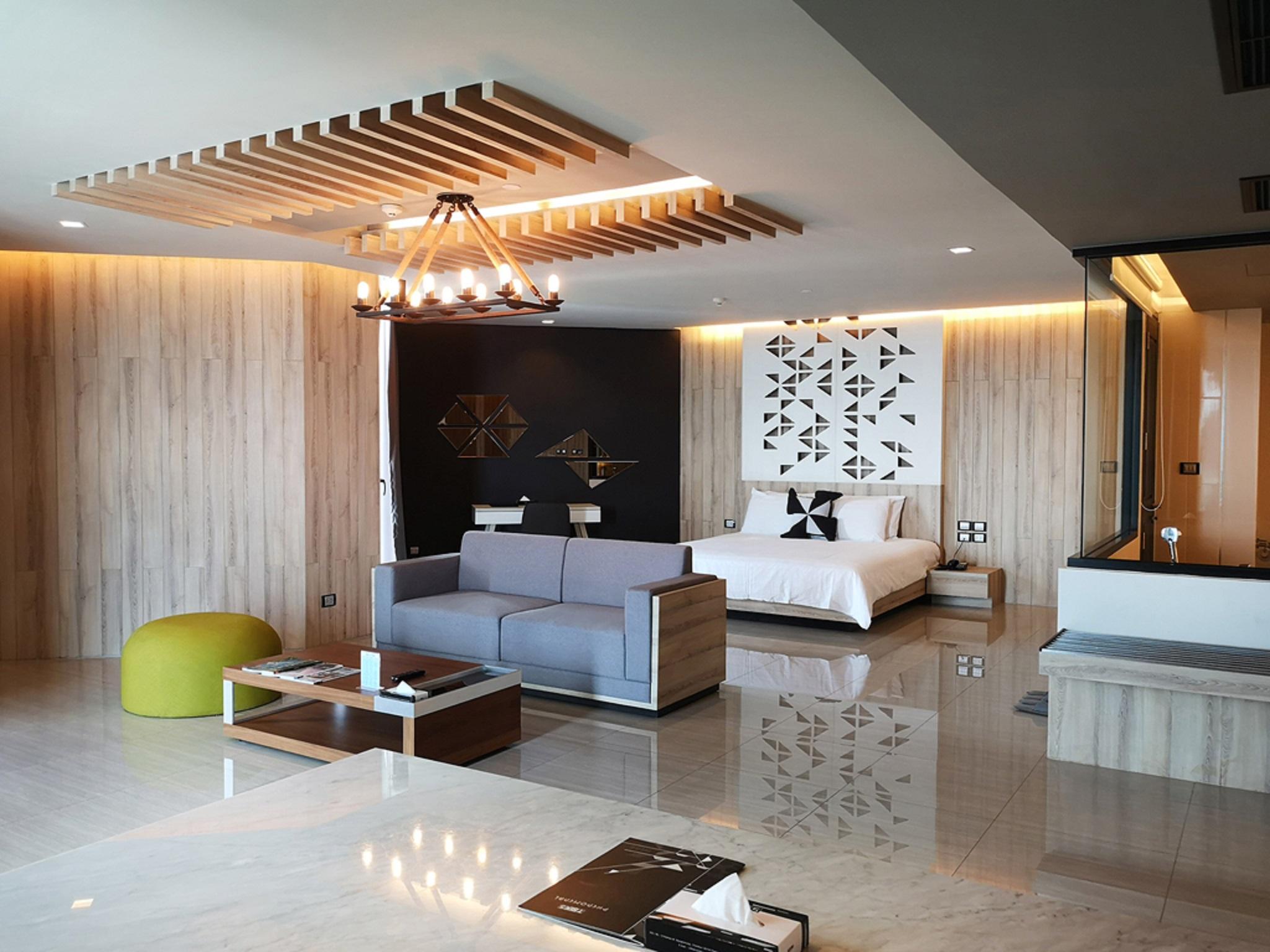 Tsix5 Phenomenal Hotel Pattaya Exterior foto