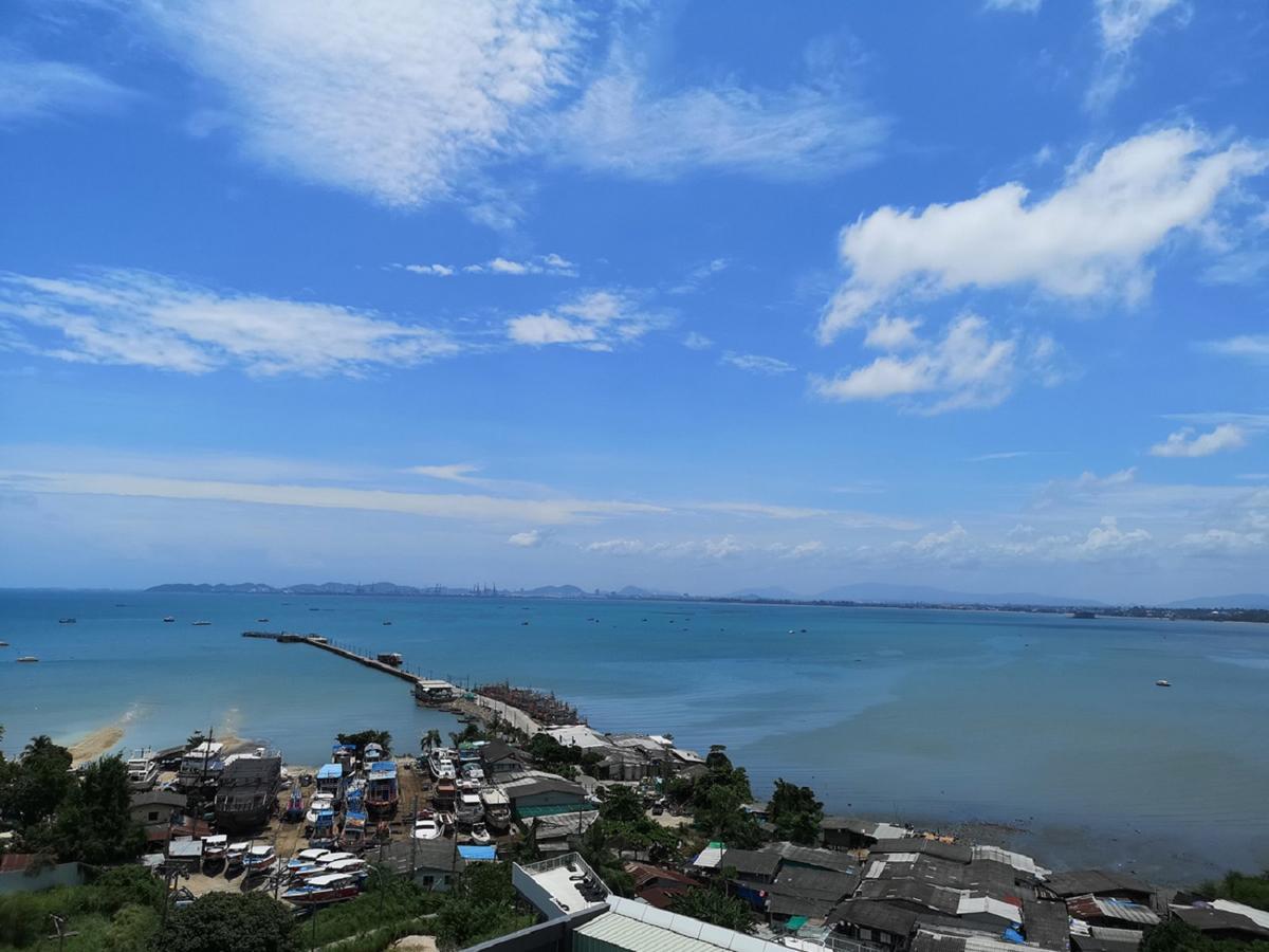 Tsix5 Phenomenal Hotel Pattaya Exterior foto