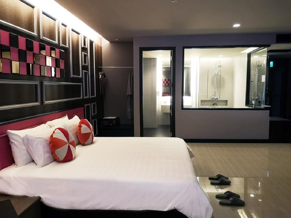 Tsix5 Phenomenal Hotel Pattaya Exterior foto